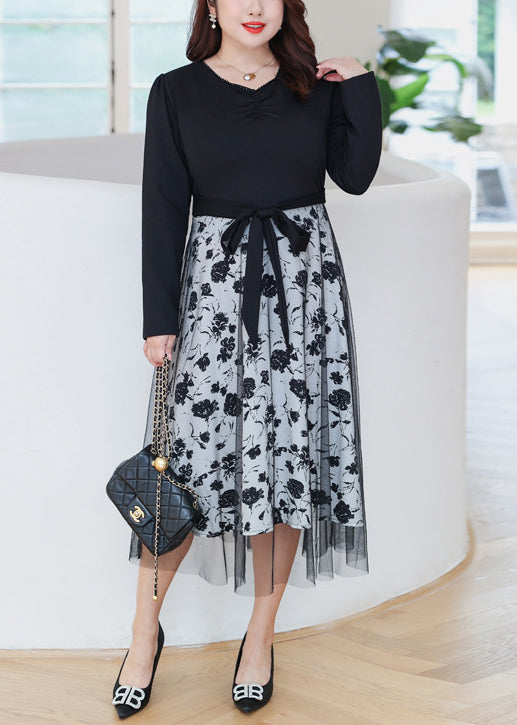Classic Vintage Dress with a Flattering Fit