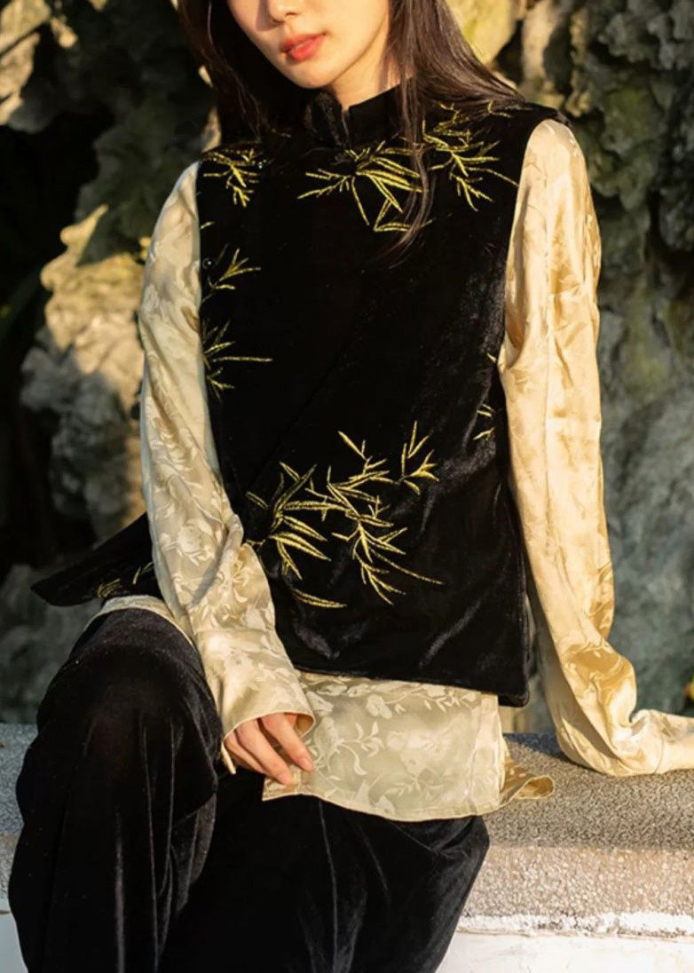 Classic Vintage & Enduringly Stylish Coat