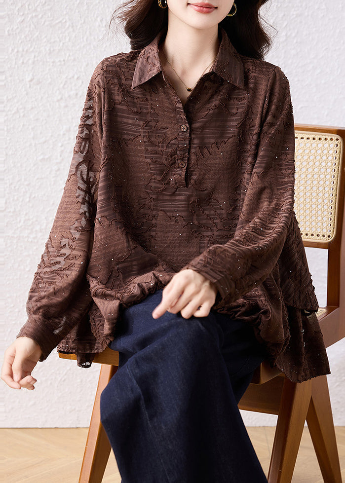 Classic Vintage Blouse with a Flattering Fit