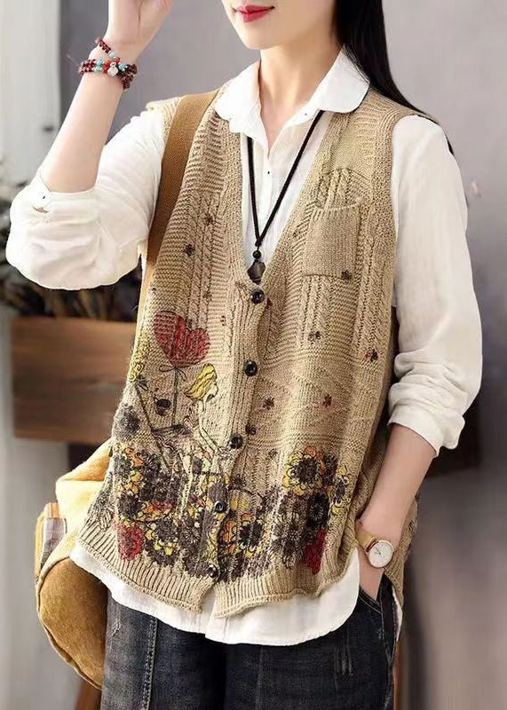 Gracefully Styled Coat for Any Occasion