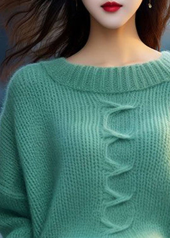 Effortlessly Elegant Sweater with a Timeless Design