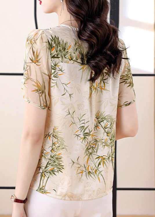 Gracefully Styled Blouse for Any Occasion