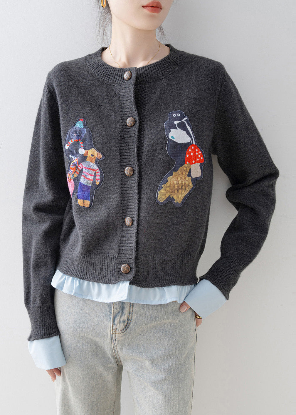 Well Tailored Cardigan with a Graceful Silhouette