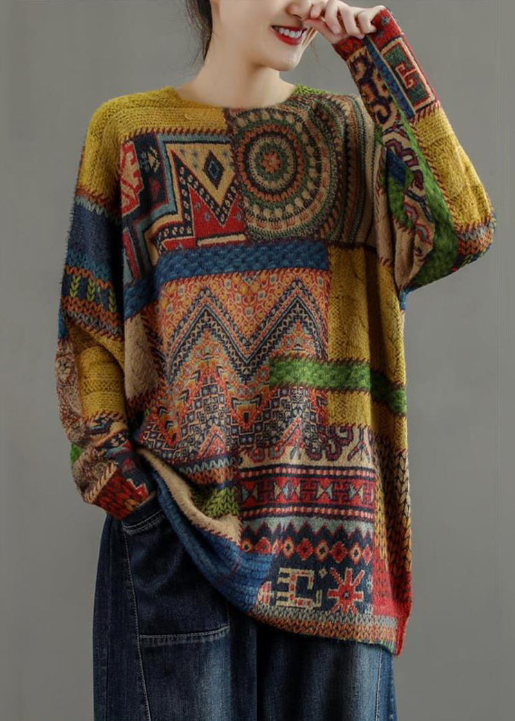 Classic Vintage Sweater with a Flattering Fit