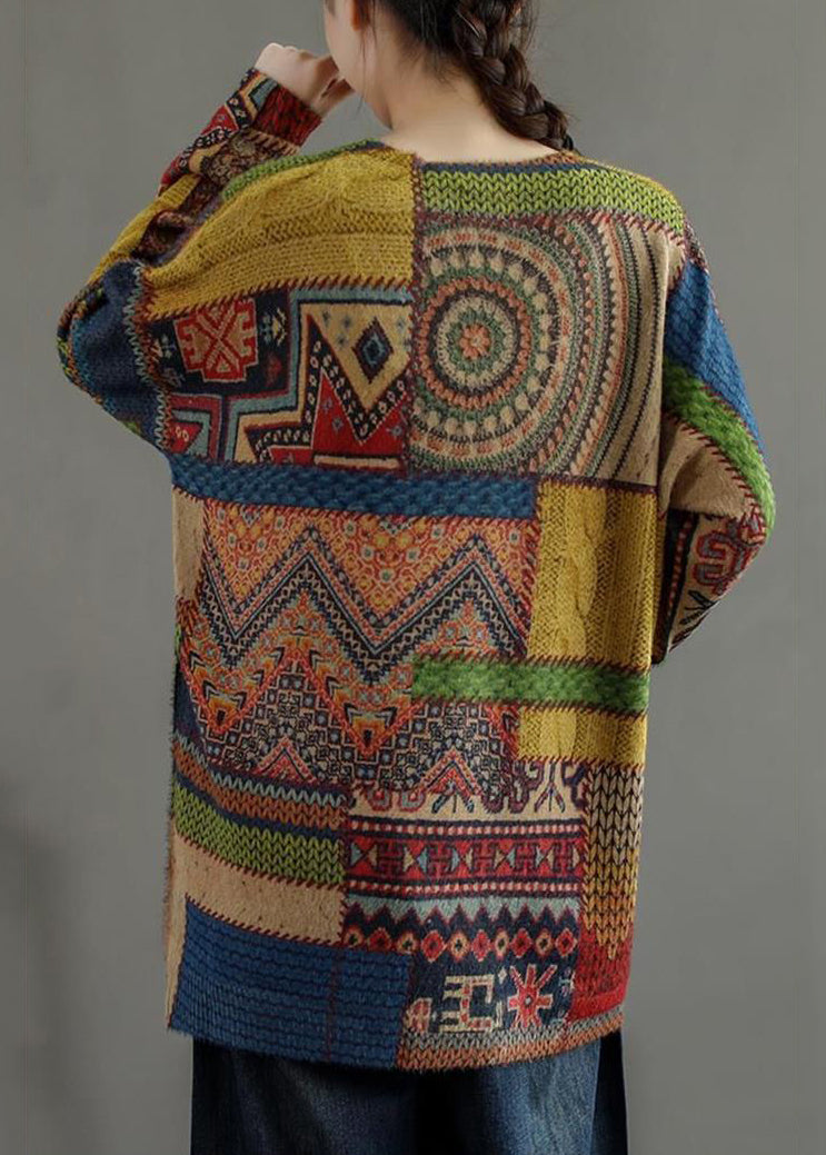 Classic Vintage Sweater with a Flattering Fit