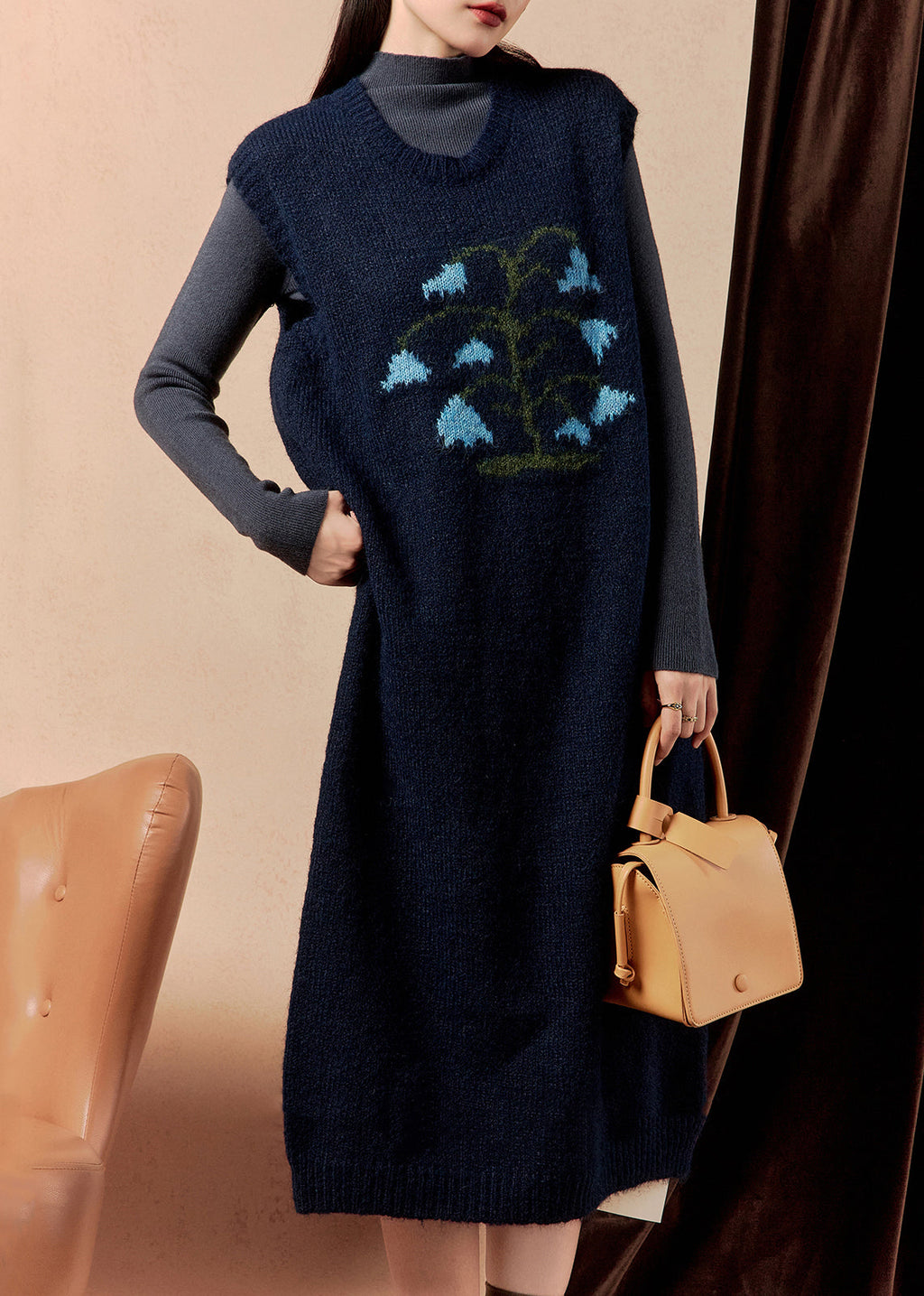 Sophisticated Dress with a Clean Classic Look