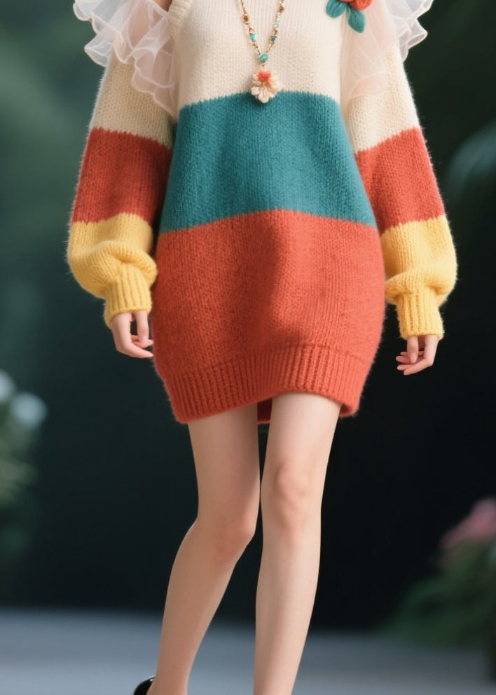 Well Tailored Sweater with a Graceful Silhouette