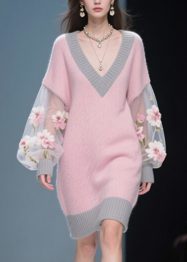 Well Tailored Sweater with a Graceful Silhouette
