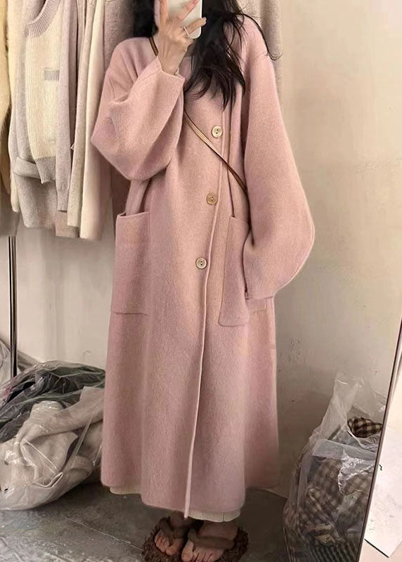 Well Tailored Coat with a Graceful Silhouette