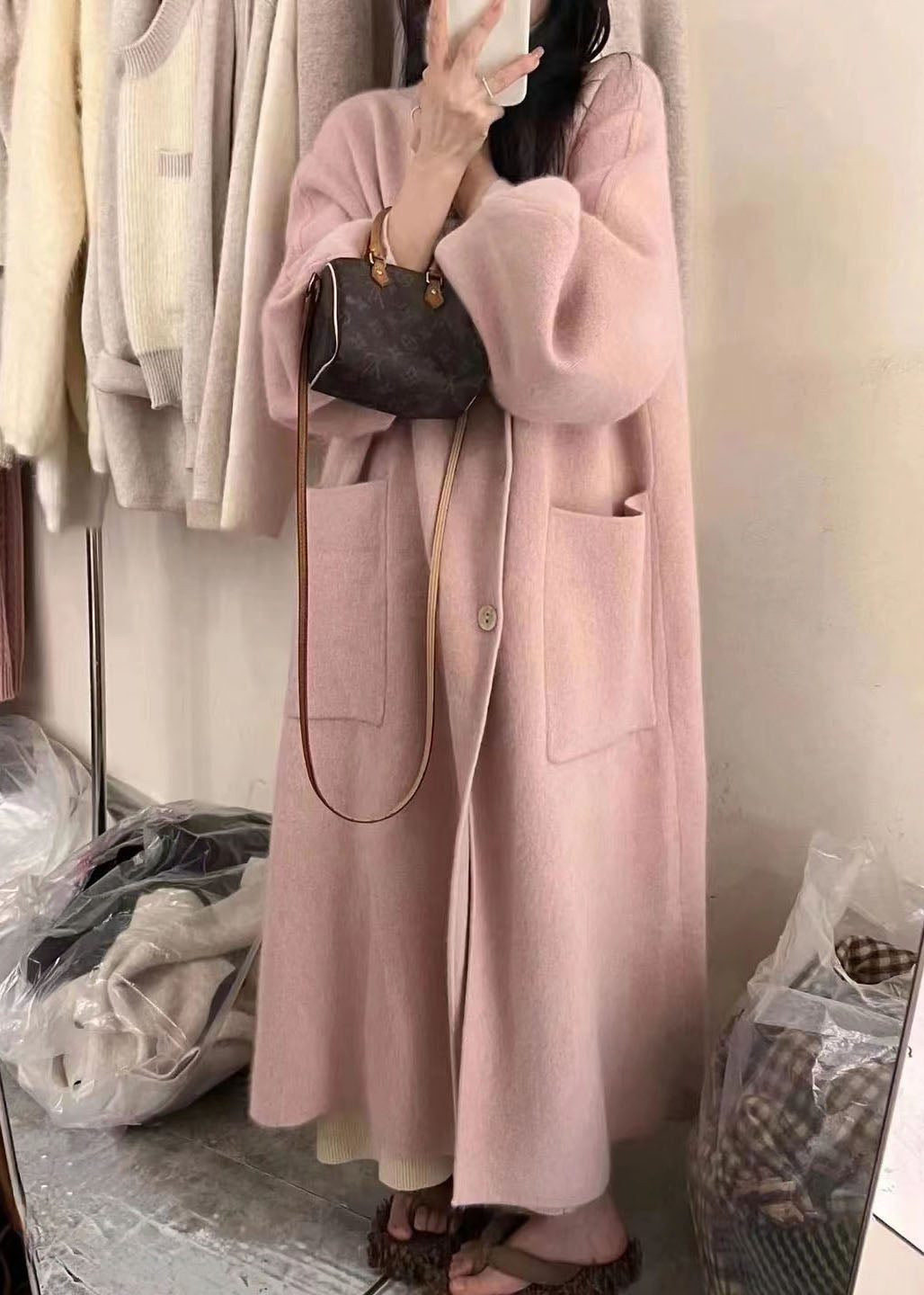 Effortlessly Elegant Coat with a Timeless Design