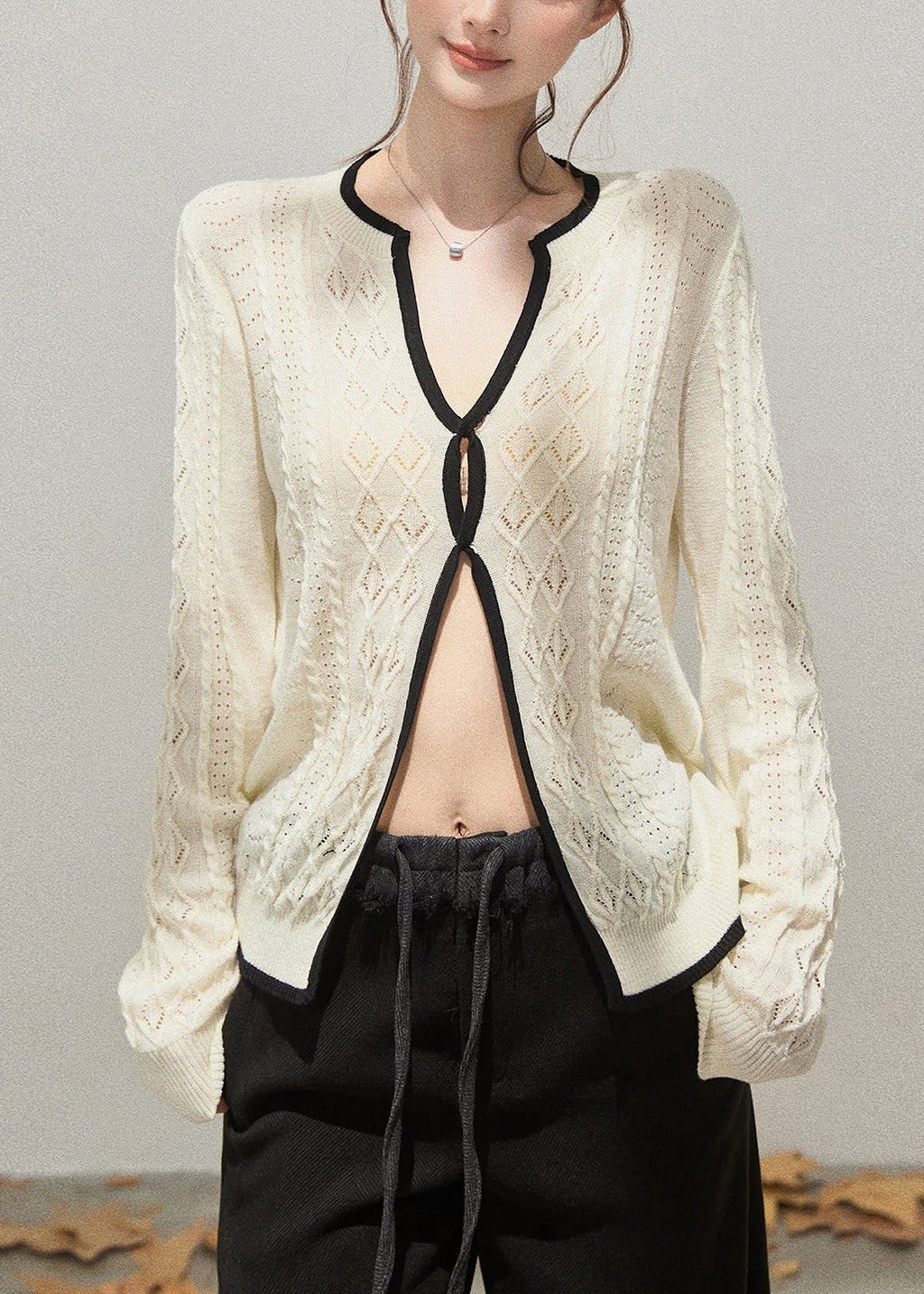 Well Tailored Top with a Graceful Silhouette
