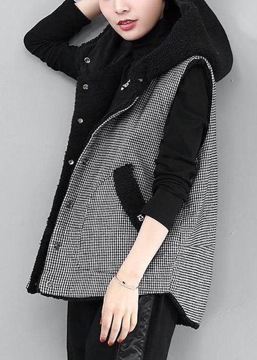 Beautifully Finished Coat in a Timeless Design