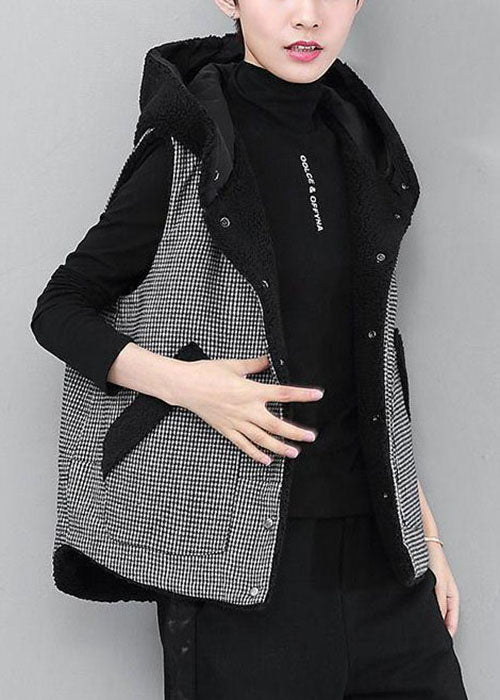 Beautifully Finished Coat in a Timeless Design